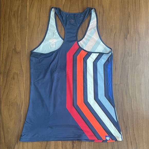 rabbit RAD Tank Size Small - Picture 3 of 3